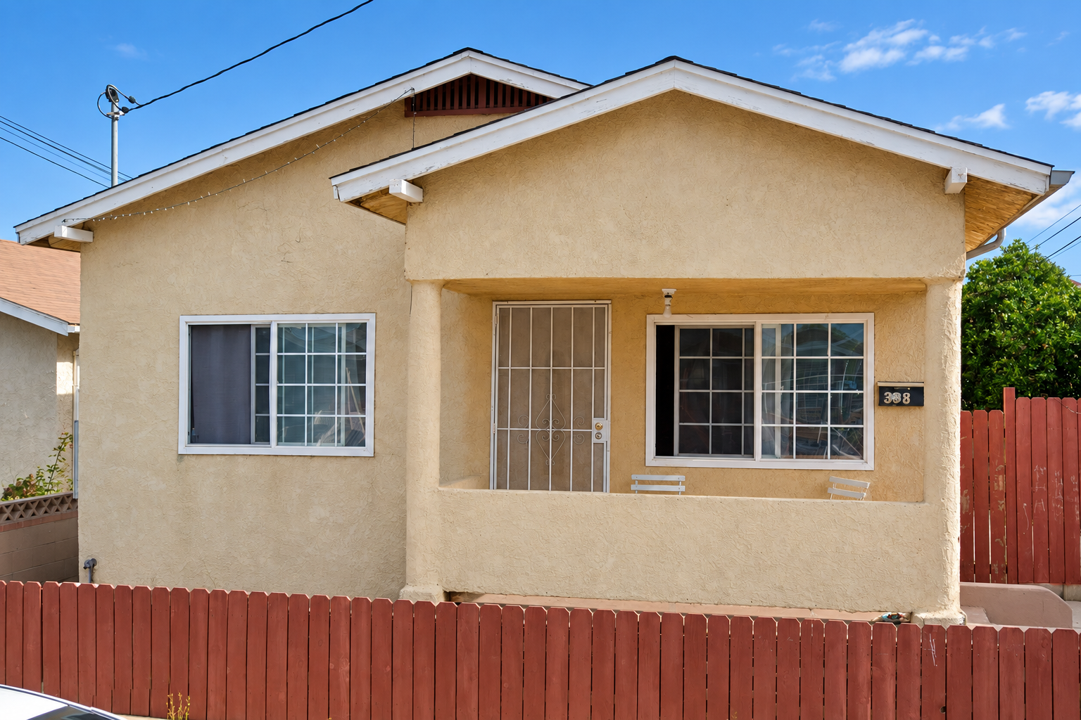 338 W 15th St, San Pedro